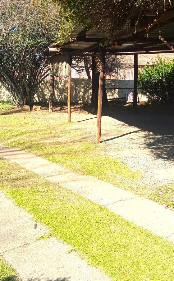 Rheola'S Guest Cottage Harrismith Εξωτερικό φωτογραφία